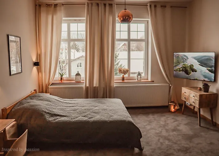 Orzeł Nocleg ze śniadaniem 3*