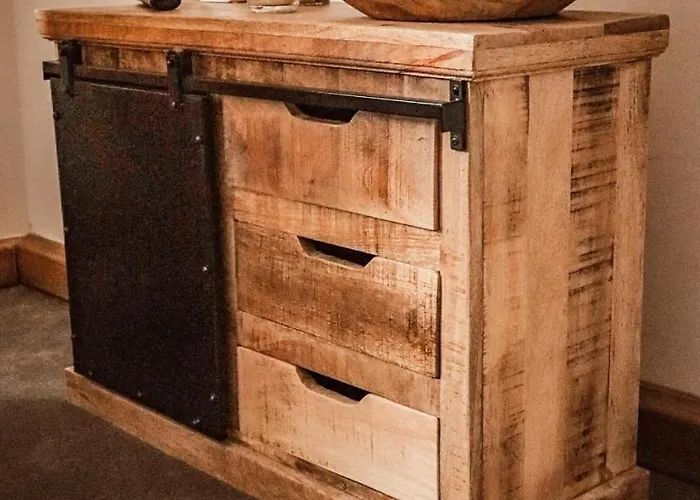 Orzeł Nocleg ze śniadaniem 3*